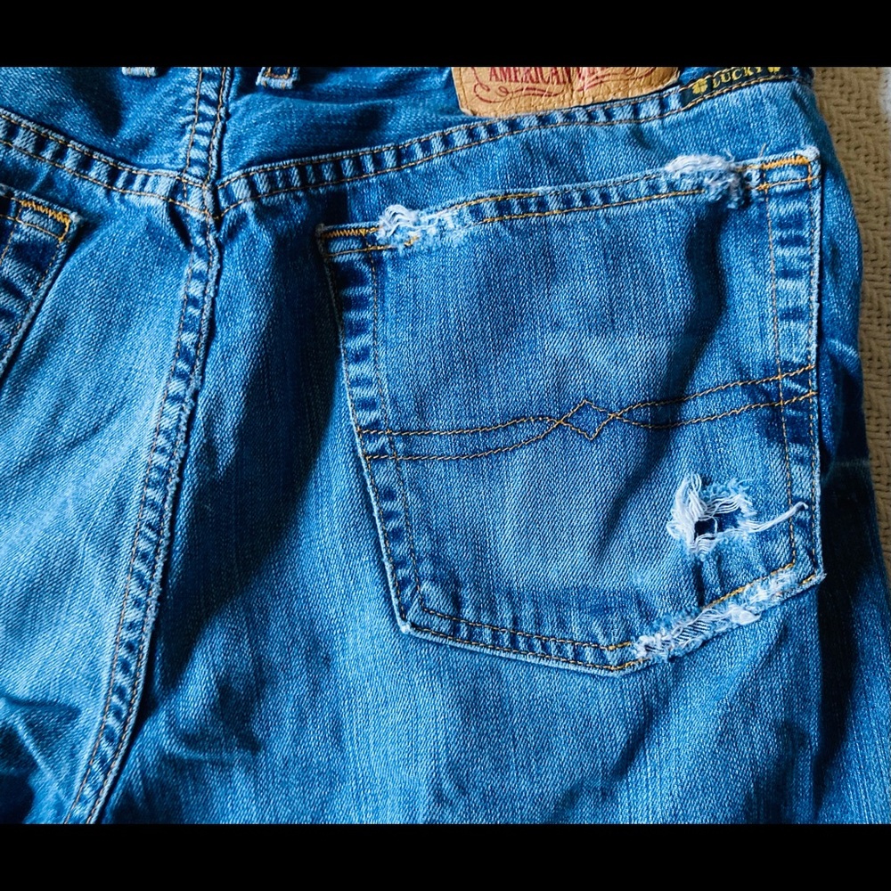 Lucky Brand men’s distressed denim jeans - Picture 3 of 10